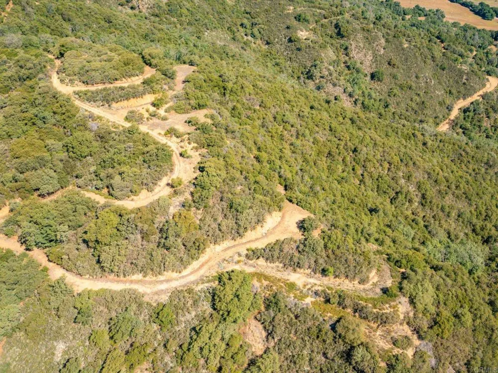 17 Bobcat Trail Santa Ysabel, CA 92070