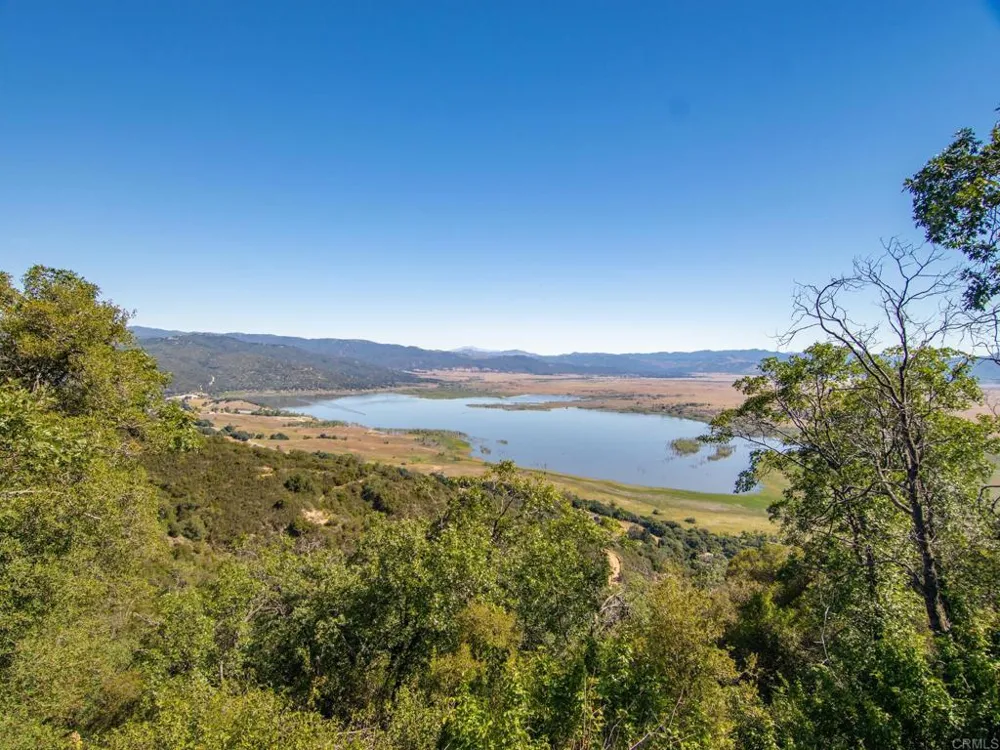 17 Bobcat Trail Santa Ysabel, CA 92070
