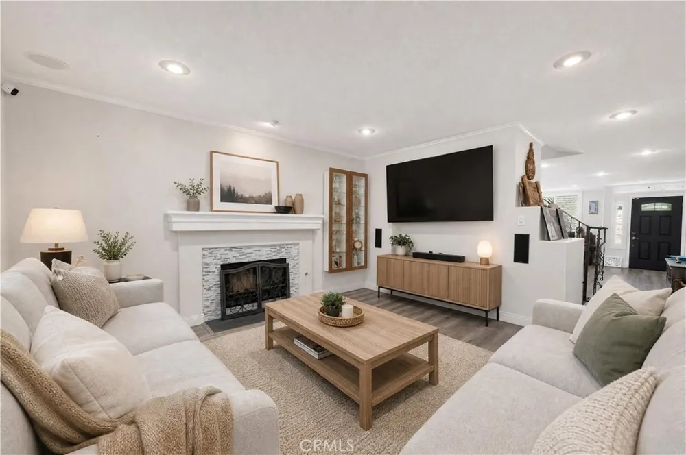 63 Mallorn Aliso Viejo, CA 92656