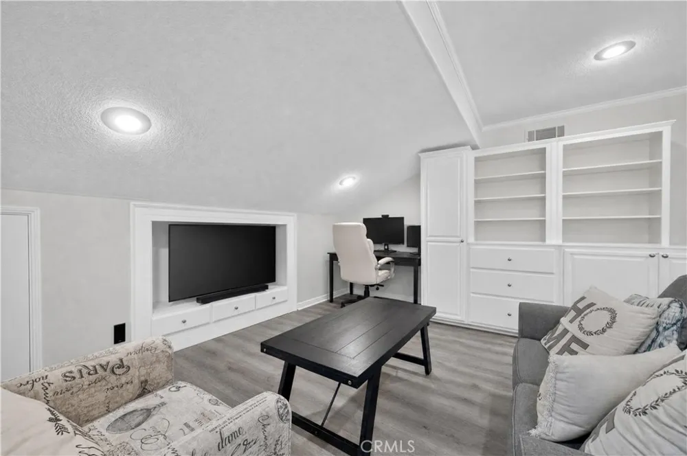 63 Mallorn Aliso Viejo, CA 92656
