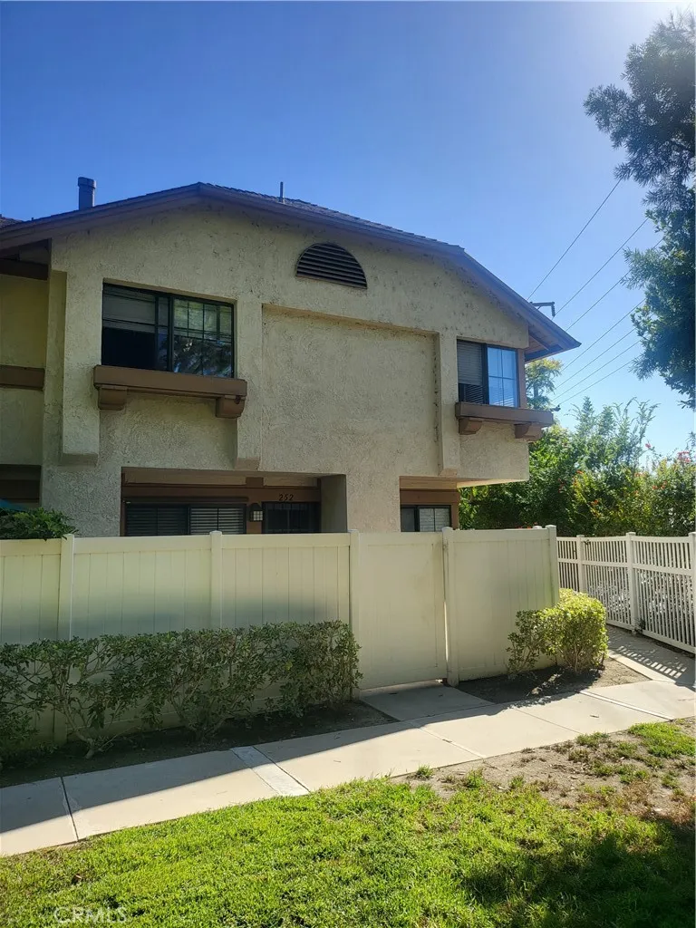 2350 Sutter Fullerton, CA 92833