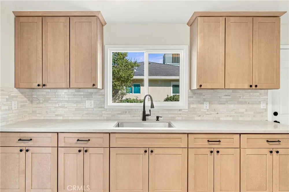 1438 W 19th Merced, CA 95340