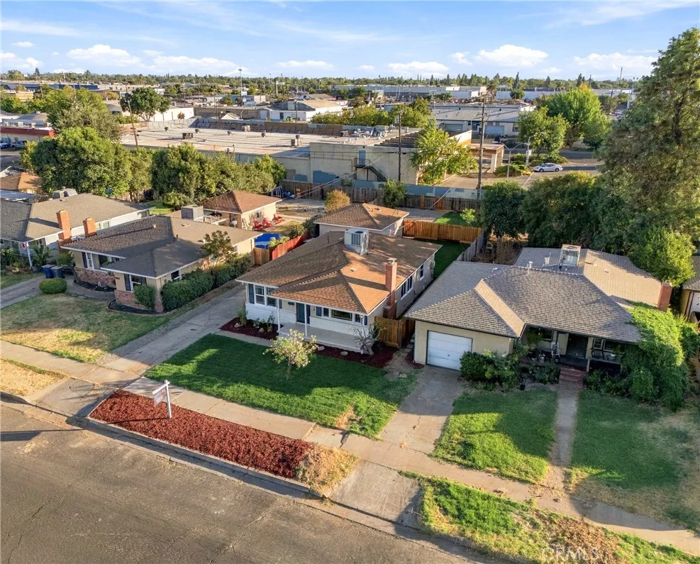 1438 W 19th Merced, CA 95340