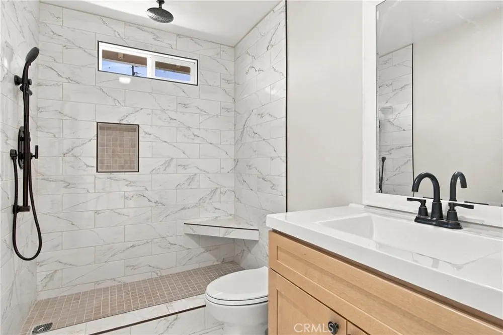 1438 W 19th Merced, CA 95340