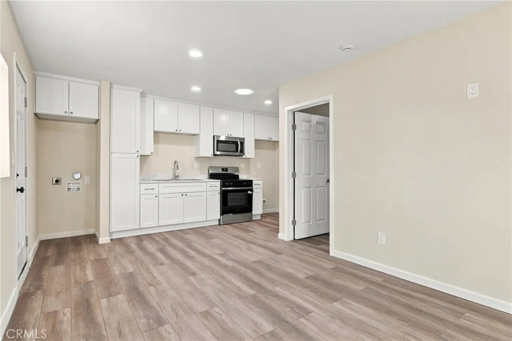 1438 W 19th Merced, CA 95340