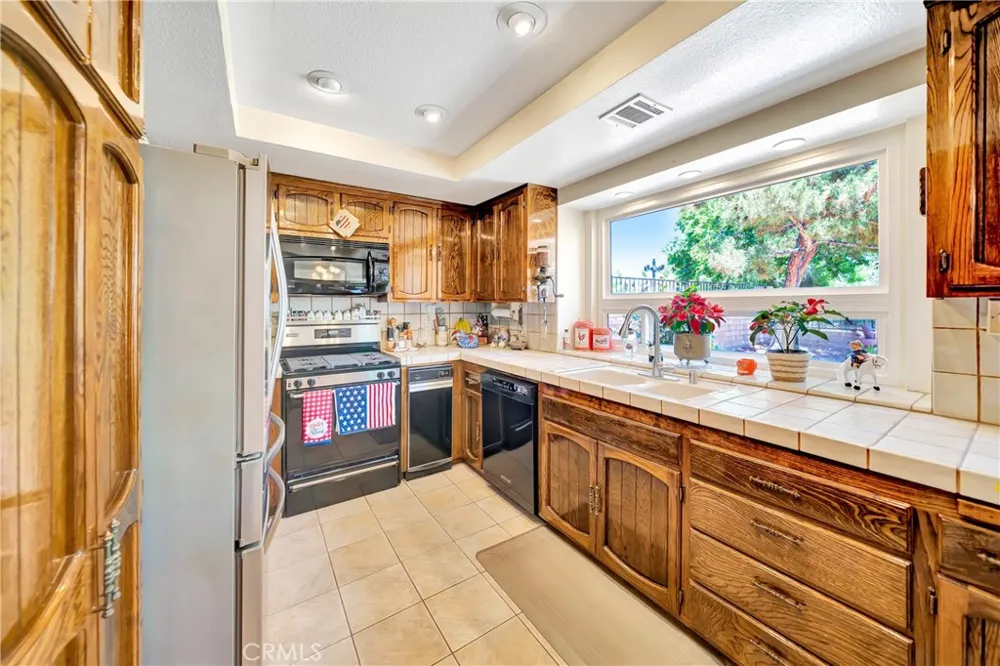 433 Fairway Palmdale, CA 93551