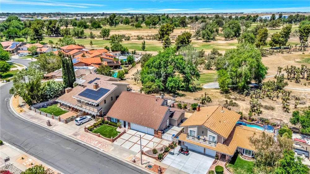 433 Fairway Palmdale, CA 93551
