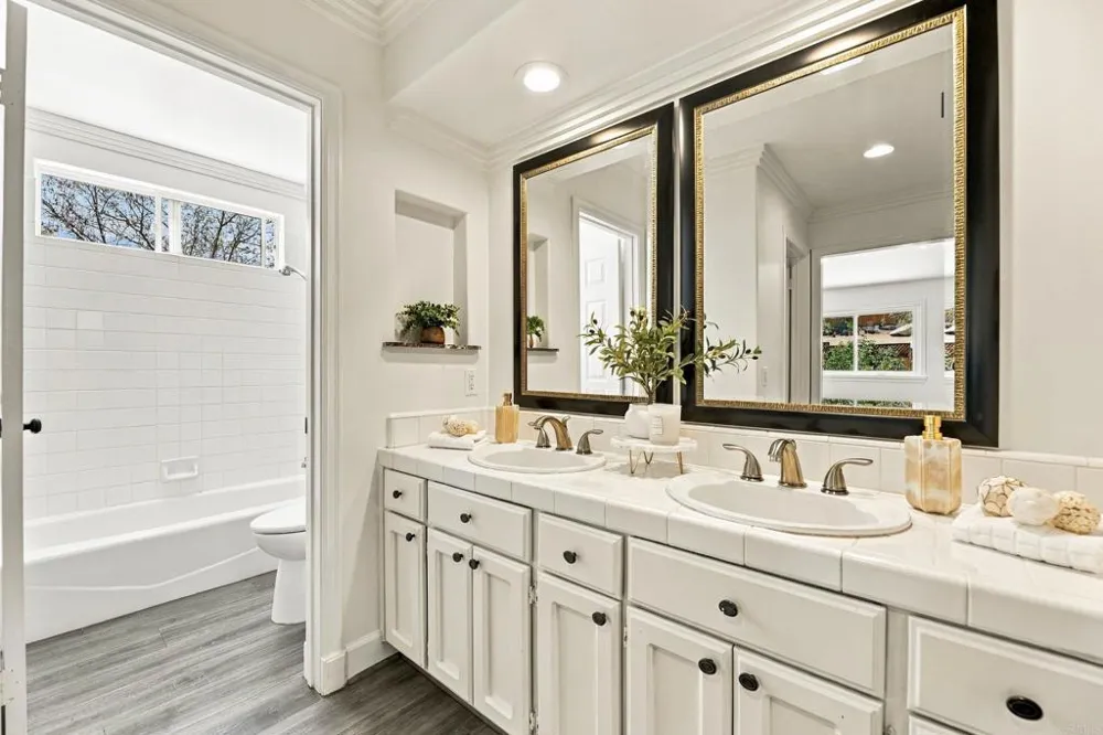 809 Sol Vista Escondido, CA 92025