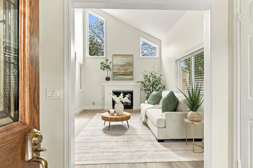 809 Sol Vista Escondido, CA 92025