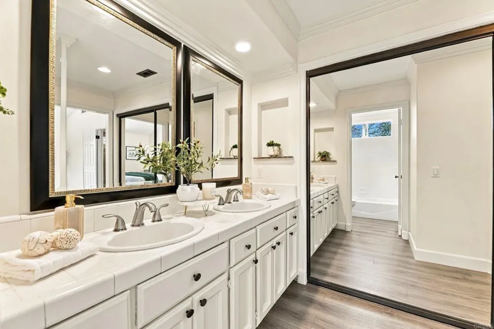 809 Sol Vista Escondido, CA 92025