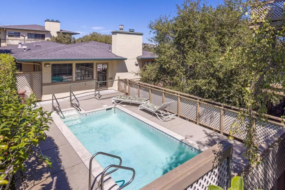 522 Pheasant Ridge Road Del Rey Oaks, CA 93940