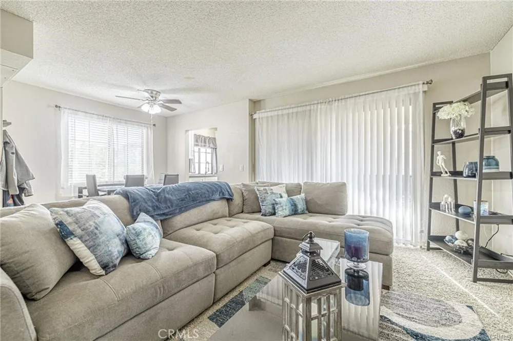 2554 Olive #82 Palmdale, CA 93550