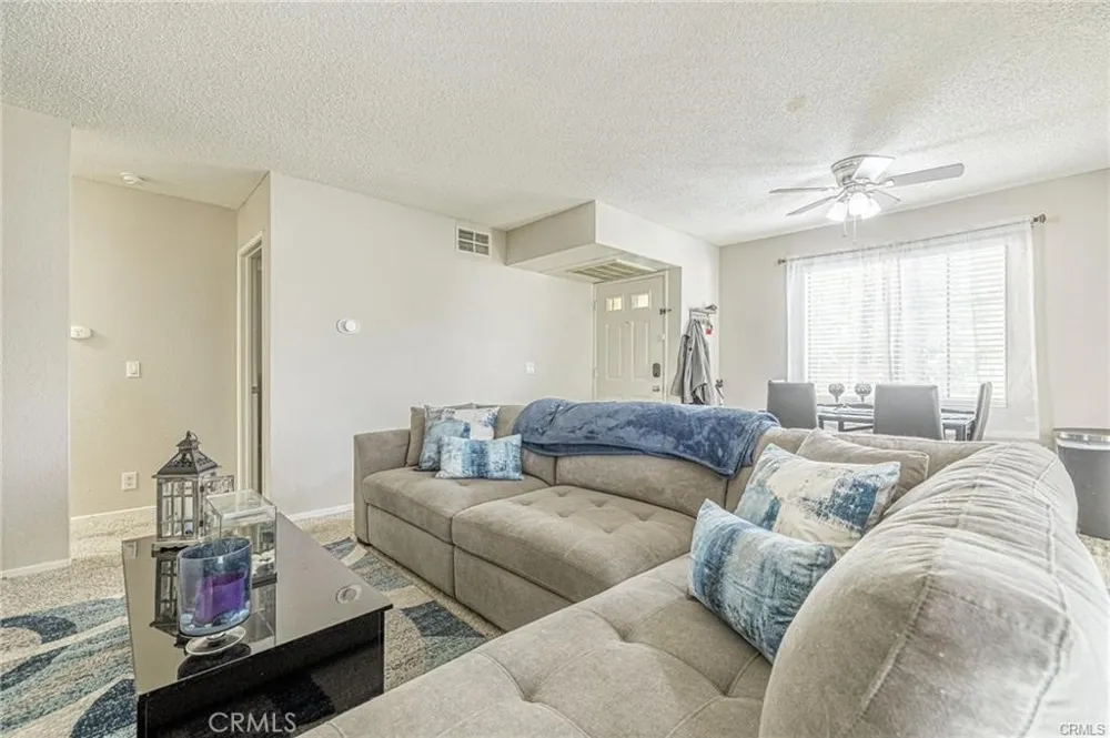 2554 Olive #82 Palmdale, CA 93550