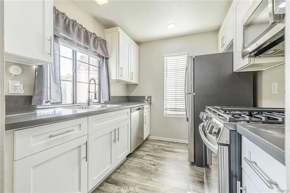 2554 Olive #82 Palmdale, CA 93550