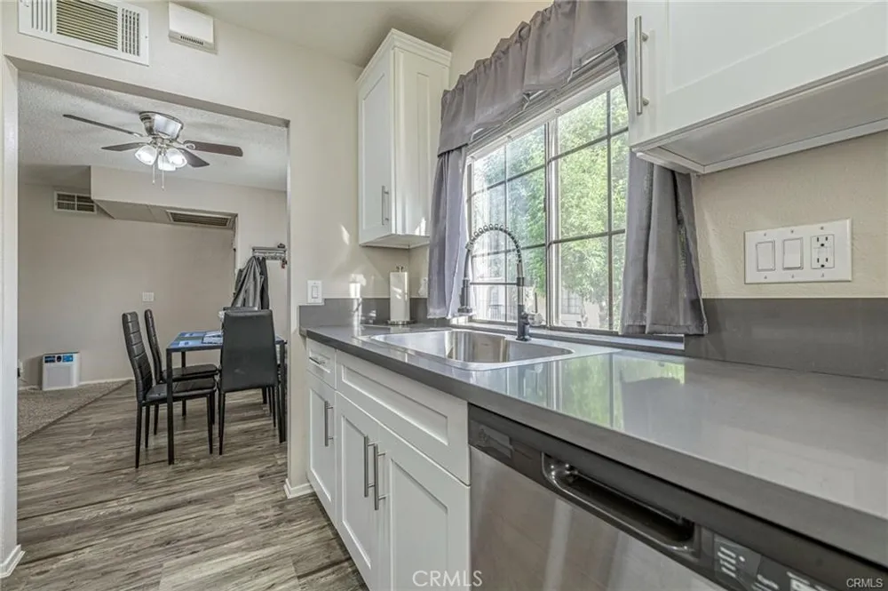 2554 Olive #82 Palmdale, CA 93550
