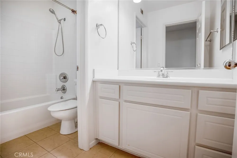 26 St. Mays Rd. Ladera Ranch, CA 92694