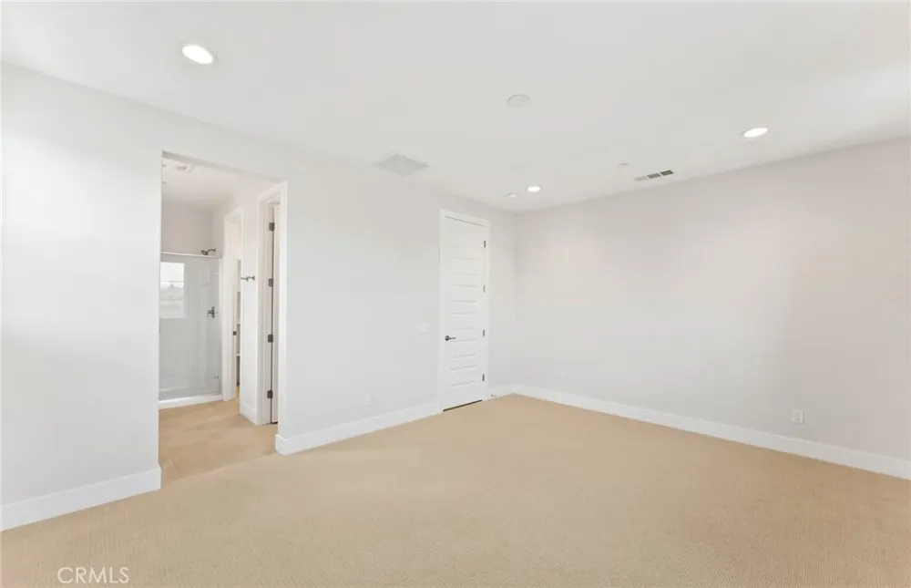 100 Pickwick Lane Burbank, CA 91506