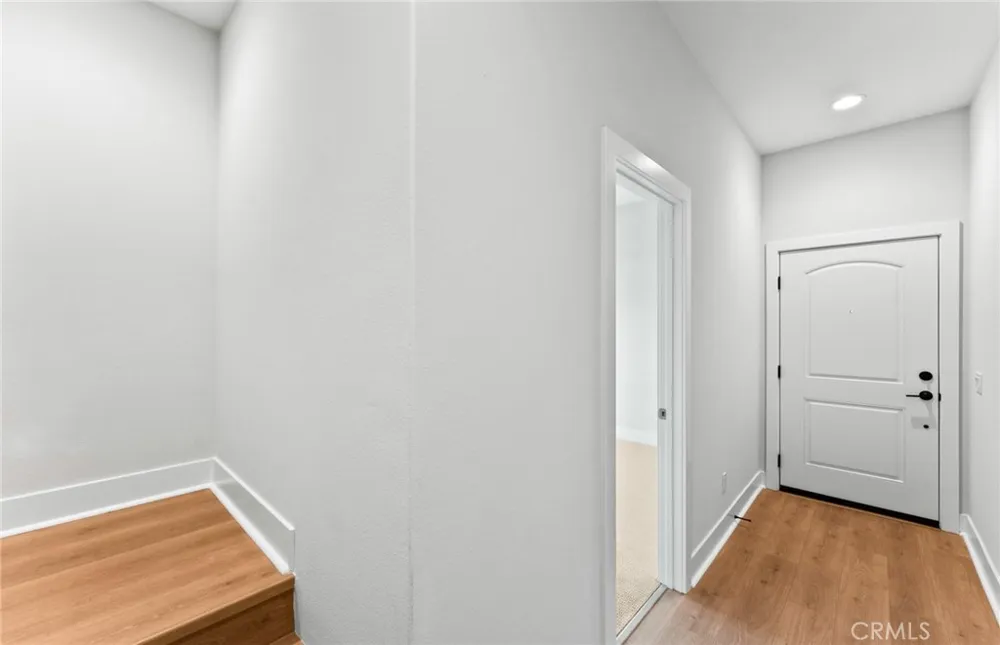 100 Pickwick Lane Burbank, CA 91506