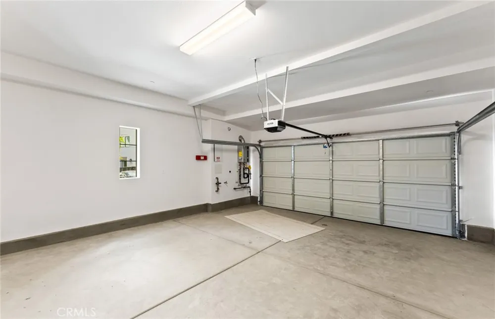 100 Pickwick Lane Burbank, CA 91506