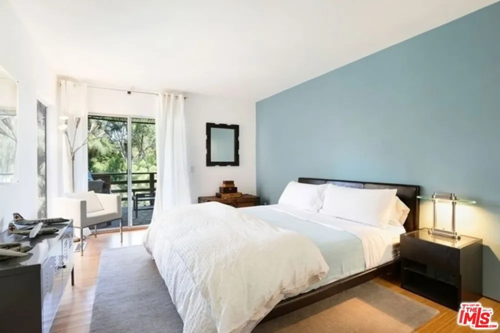838 Las Casas Avenue Los Angeles, CA 90272