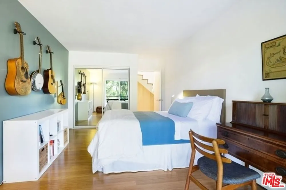 838 Las Casas Avenue Los Angeles, CA 90272