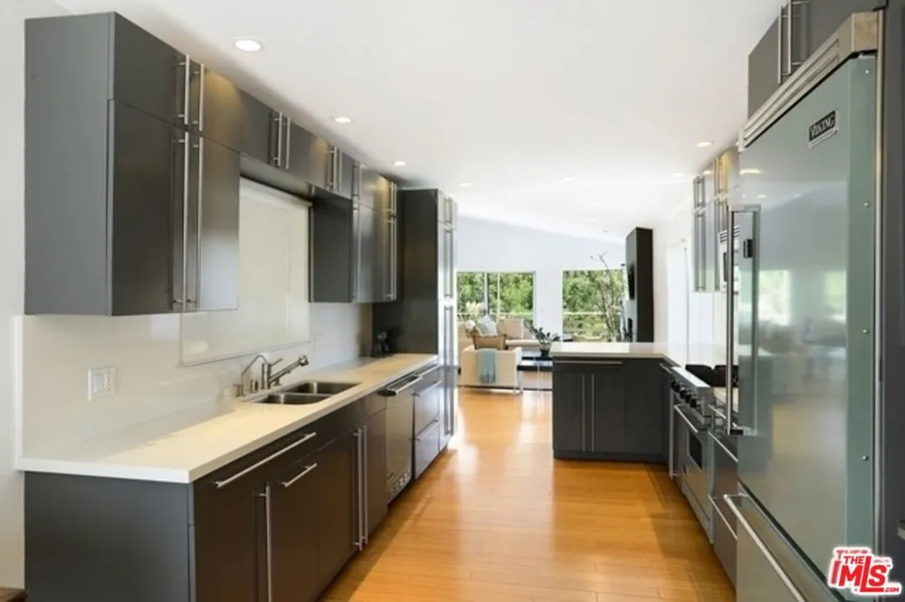 838 Las Casas Avenue Los Angeles, CA 90272