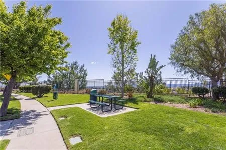 11526 Autumn Glen Court Northridge, CA 91326