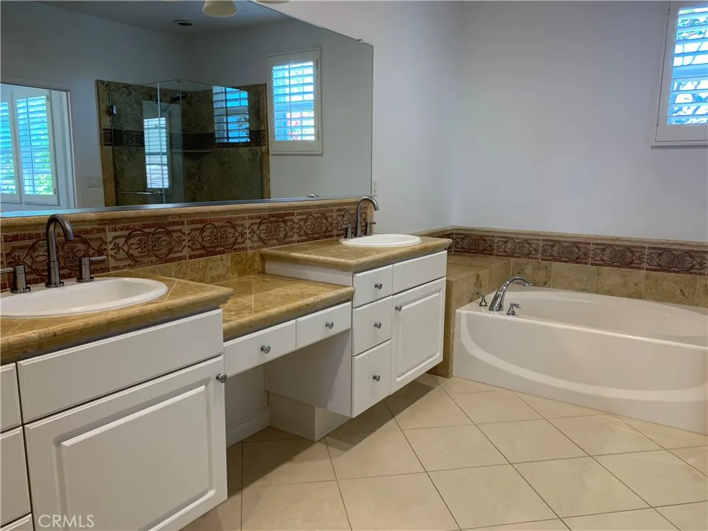 11526 Autumn Glen Court Northridge, CA 91326