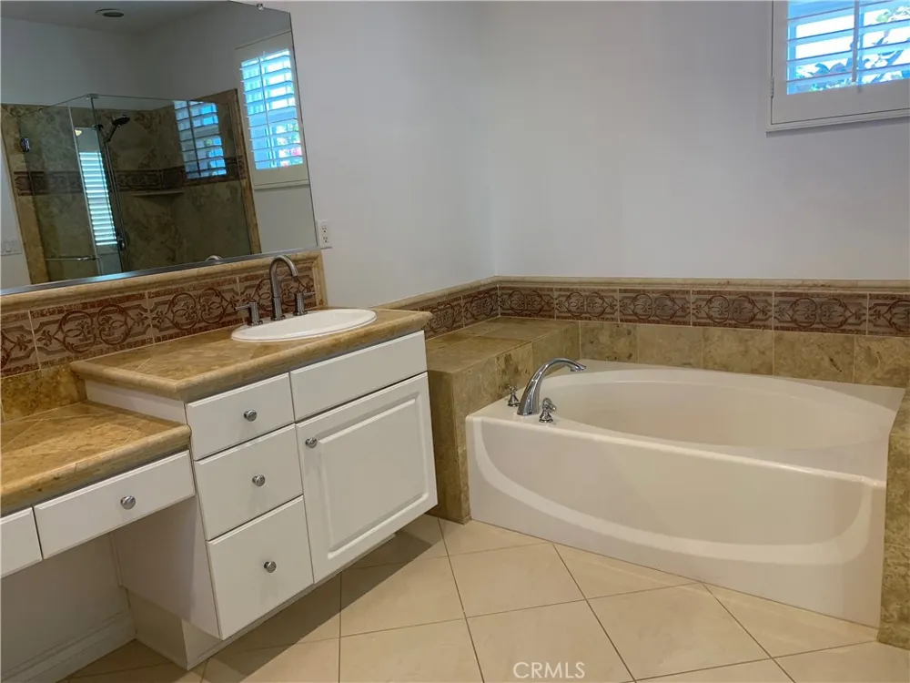 11526 Autumn Glen Court Northridge, CA 91326