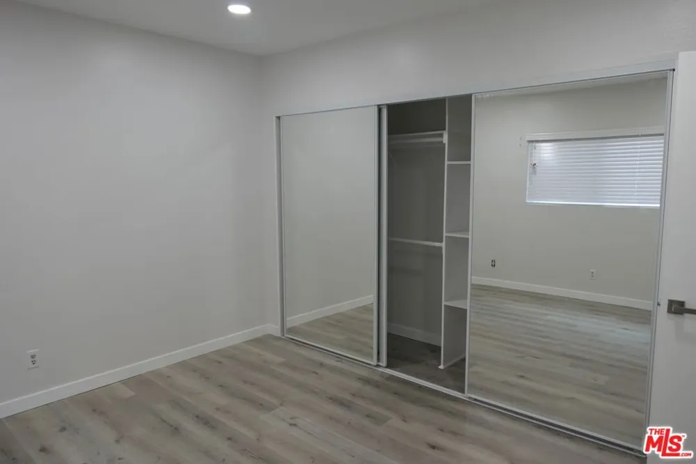 10836 CAMARILLO STREET #2 North Hollywood, CA 91602