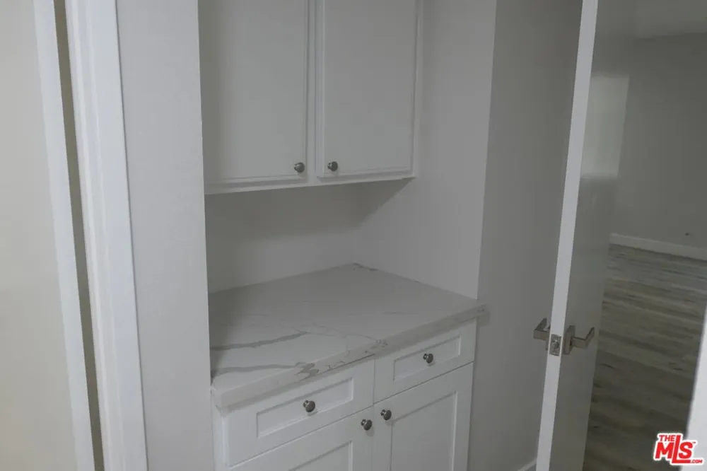10836 CAMARILLO STREET #2 North Hollywood, CA 91602