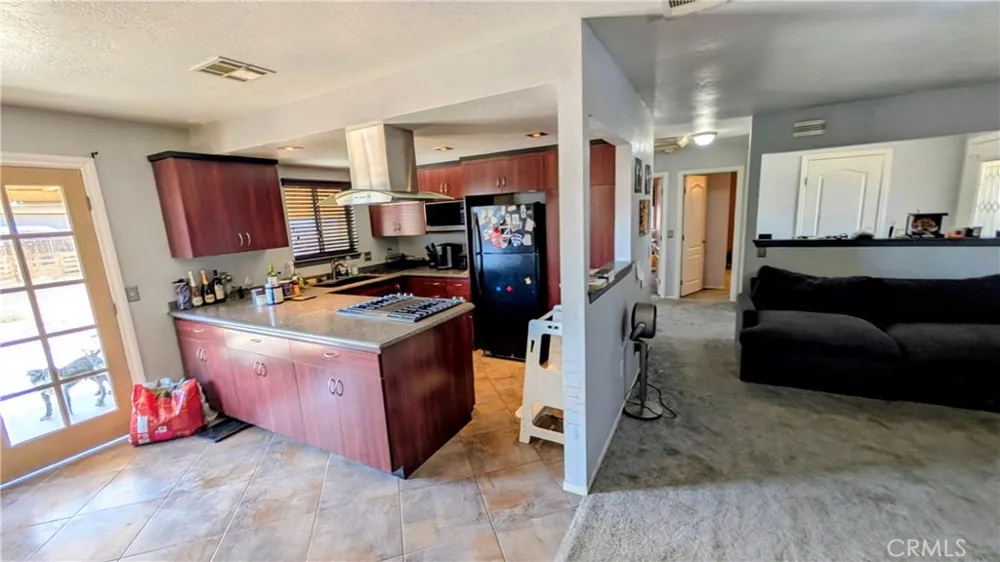 11746 Mohawk Road Apple Valley, CA 92308