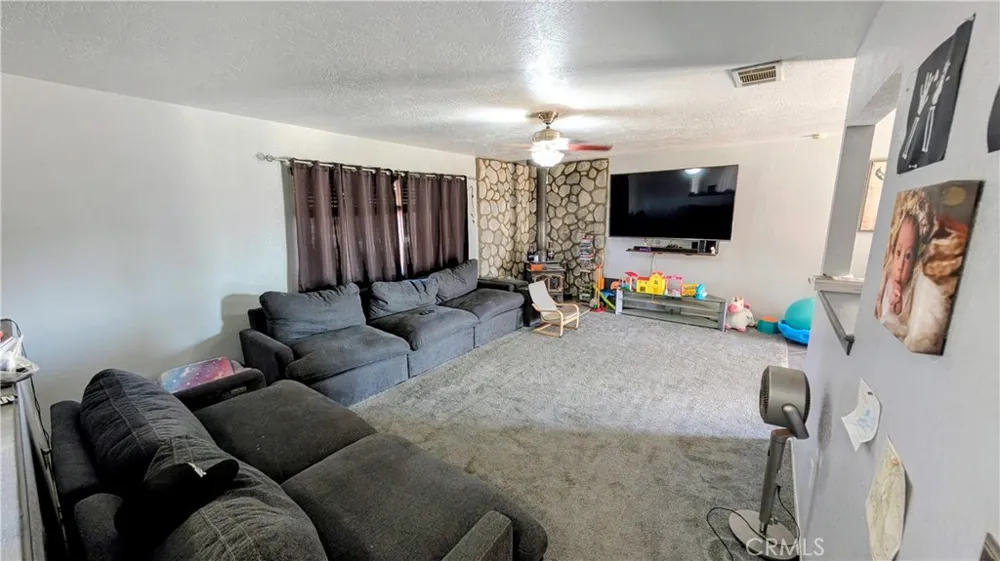 11746 Mohawk Road Apple Valley, CA 92308