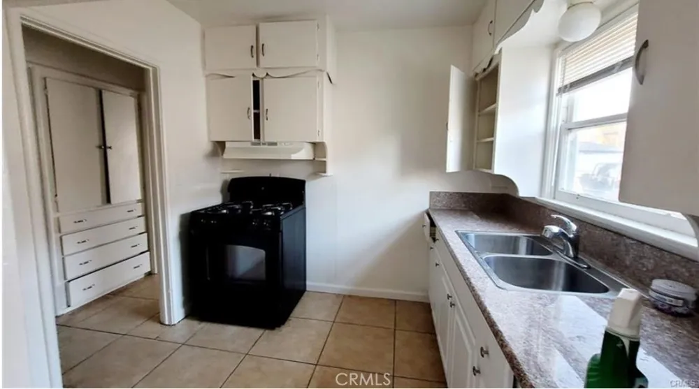 166 E 2nd San Jacinto, CA 92583