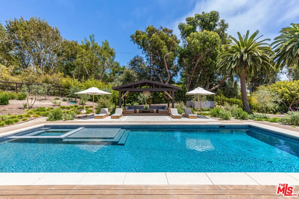 28873 Boniface Drive Malibu, CA 90265