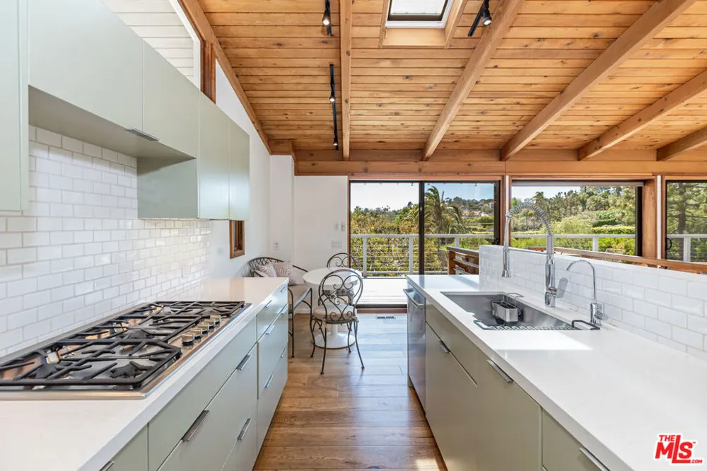 28873 Boniface Drive Malibu, CA 90265