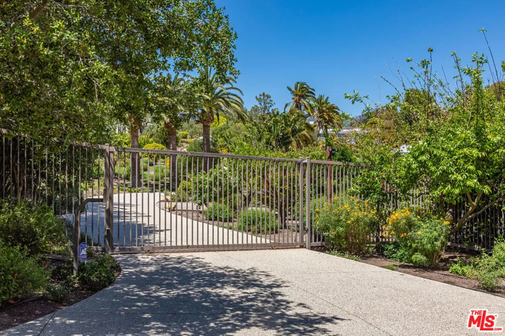28873 Boniface Drive Malibu, CA 90265