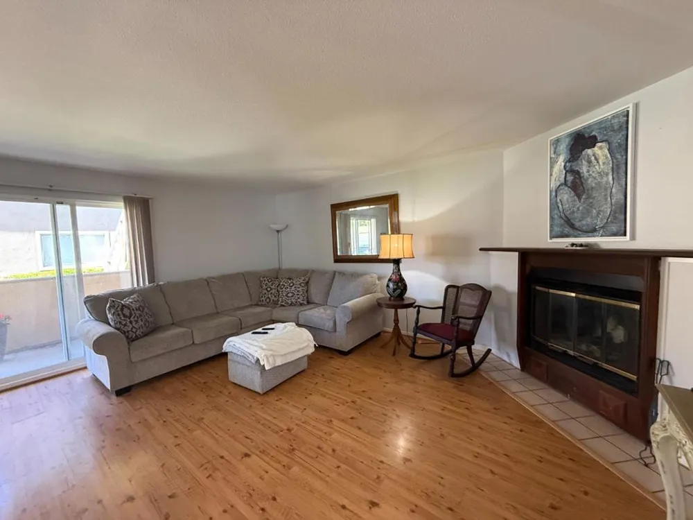 30 W San Joaquin Street #5 Salinas, CA 93901