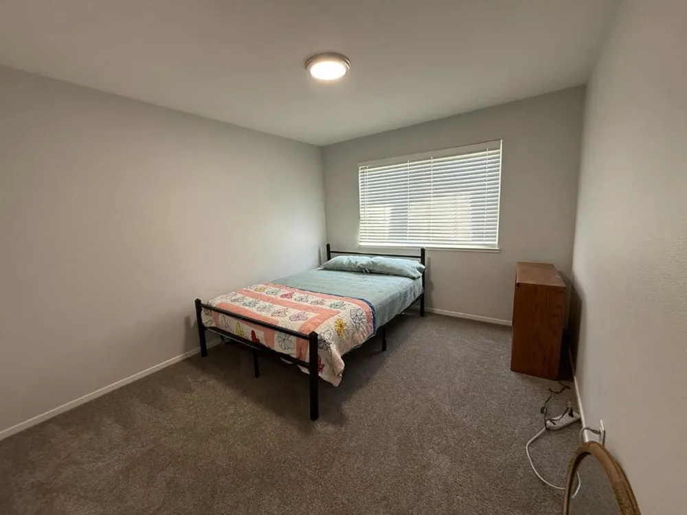 30 W San Joaquin Street #5 Salinas, CA 93901