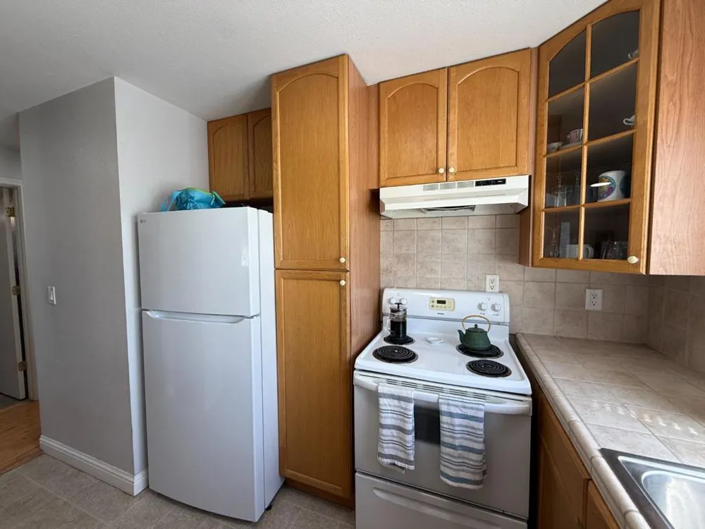 30 W San Joaquin Street #5 Salinas, CA 93901