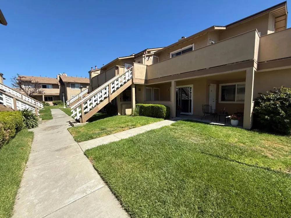 30 W San Joaquin Street #5 Salinas, CA 93901