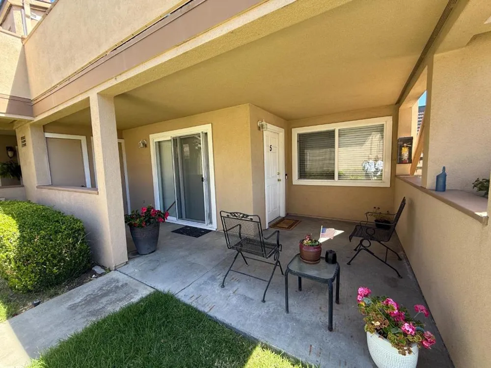 30 W San Joaquin Street #5 Salinas, CA 93901