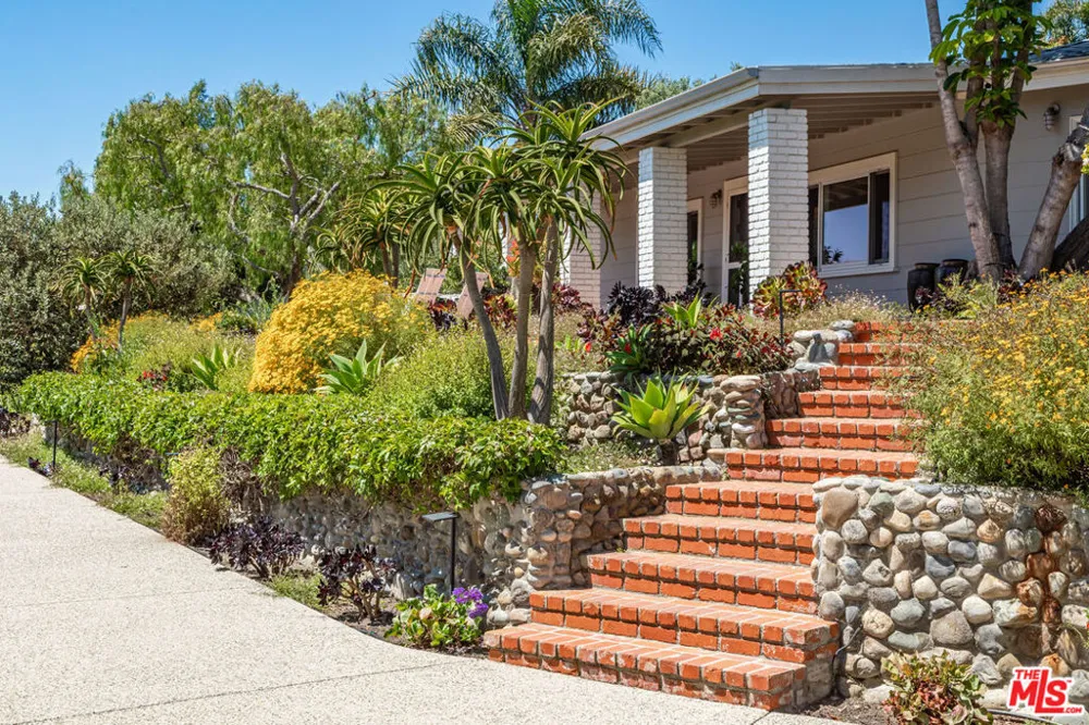 28901 Boniface Drive Malibu, CA 90265