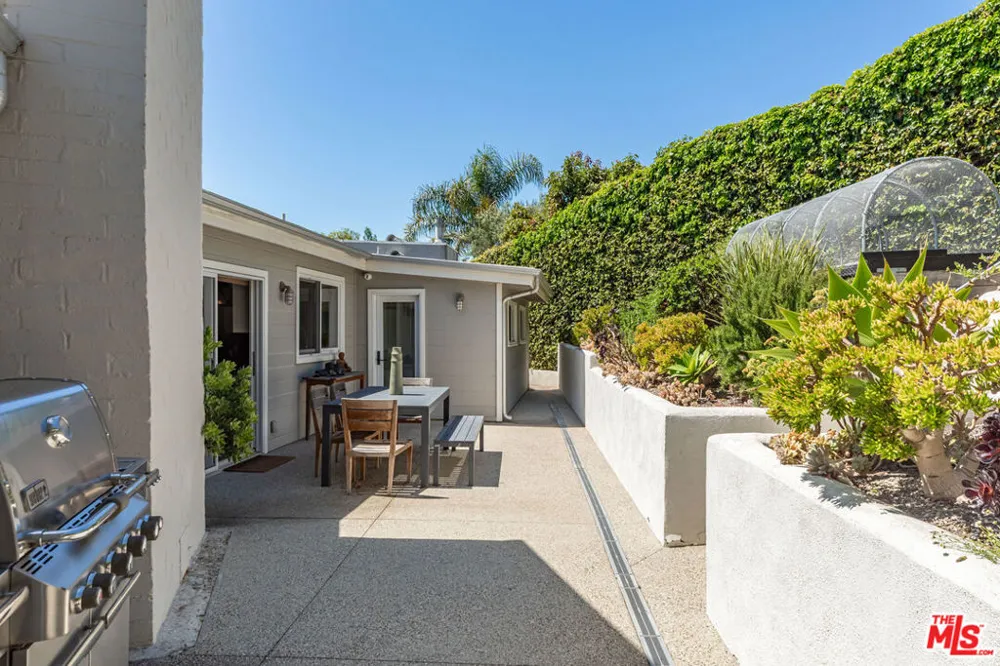 28901 Boniface Drive Malibu, CA 90265