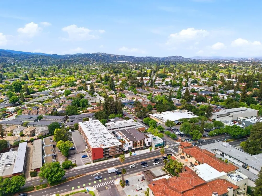 914 Woodside Redwood City, CA 94061