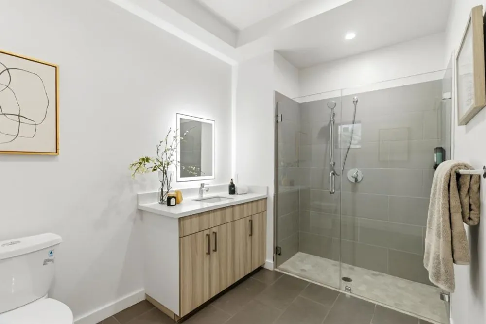 914 Woodside Redwood City, CA 94061