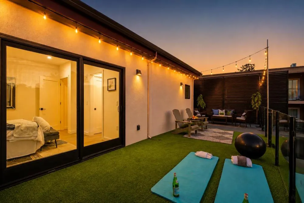 914 Woodside Redwood City, CA 94061