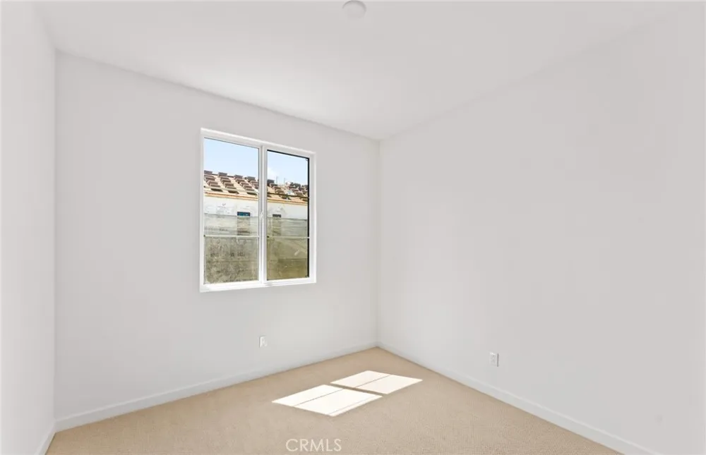 108 Pickwick Lane Court Burbank, CA 91506