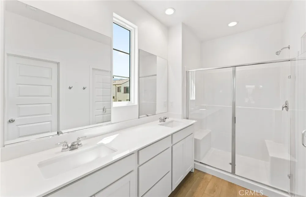 108 Pickwick Lane Court Burbank, CA 91506