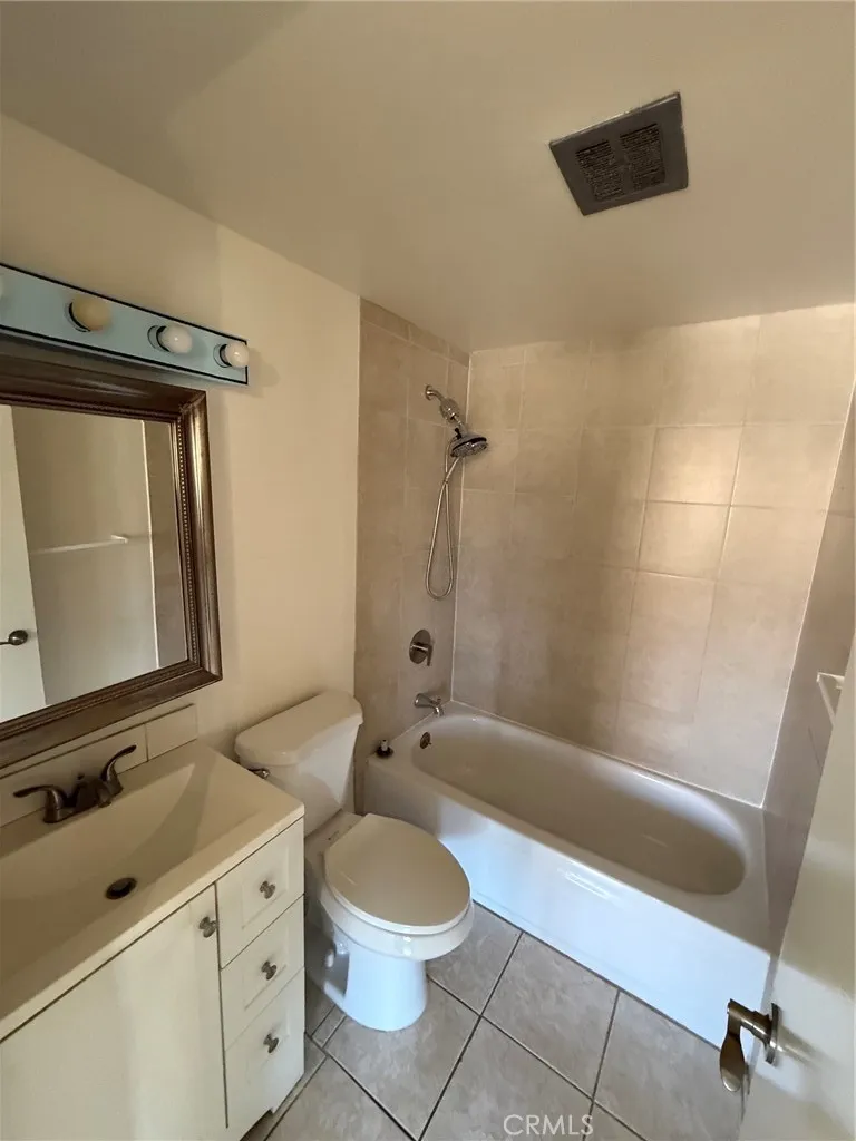 4728 Larwin Avenue Cypress, CA 90630
